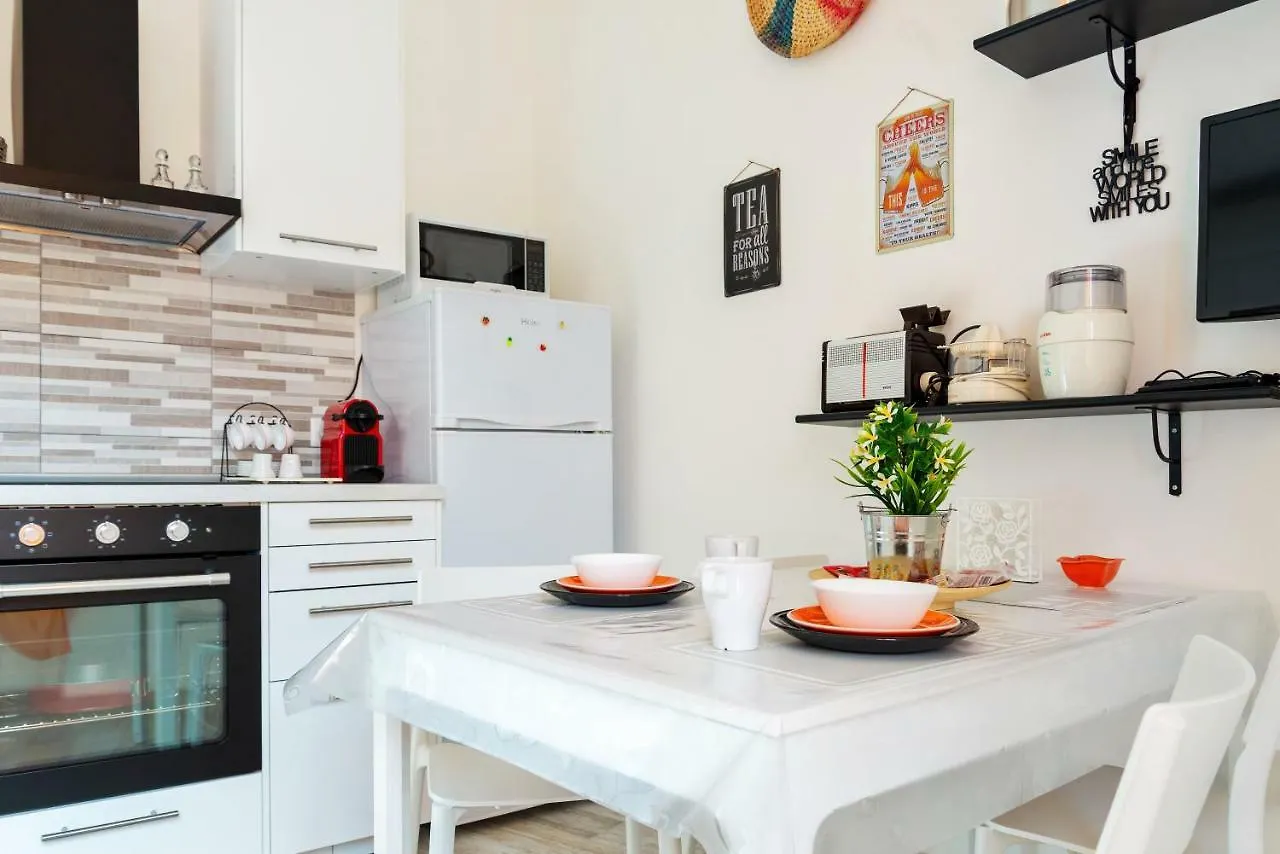 Appartement Flatty Apartments- Alserio Milan
